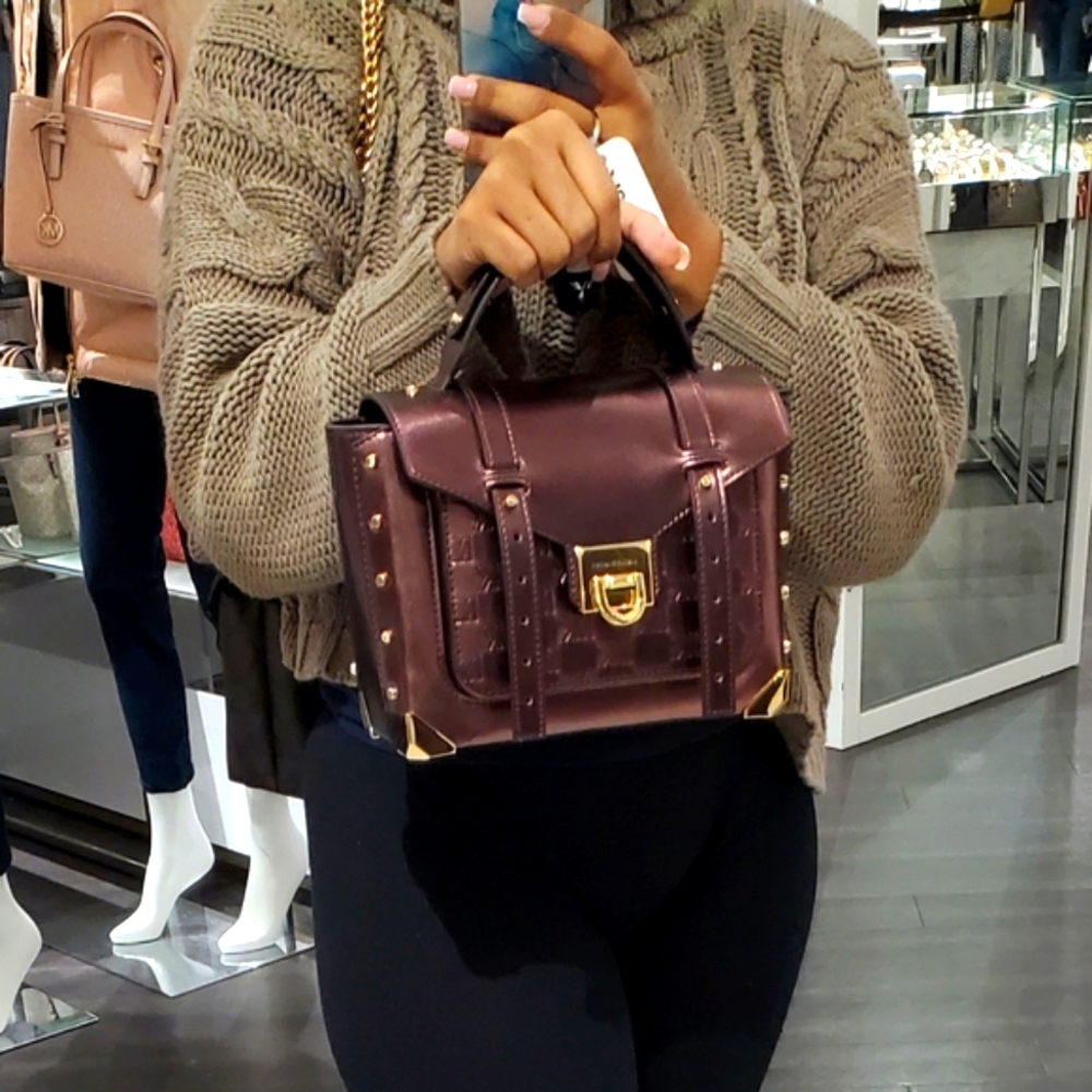 New 🎀 Michael Kors MANHATTAN MD Satchel Bordeaux Bronze Color